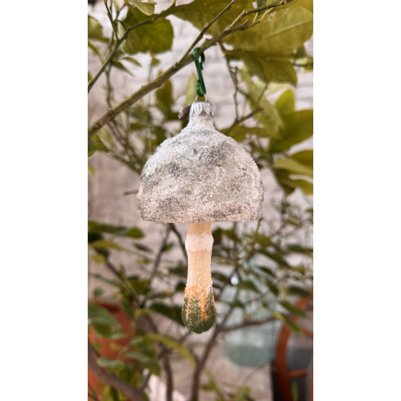 MORAWSKI ORNAMENTS 