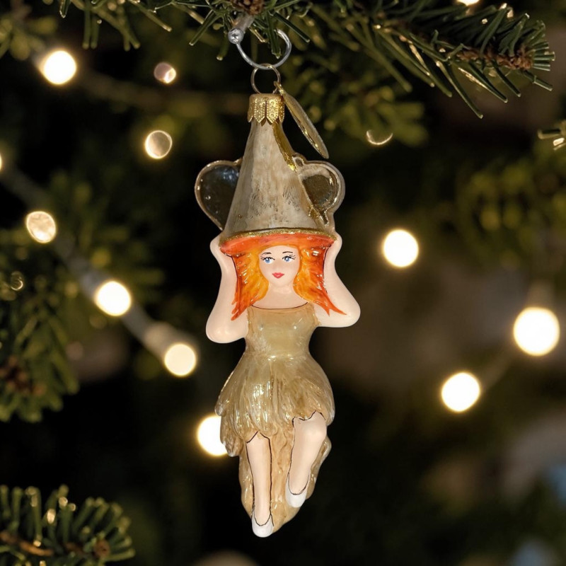 VAILLANCOURT FOLK ART