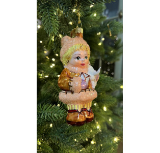 Девочка с щенком 