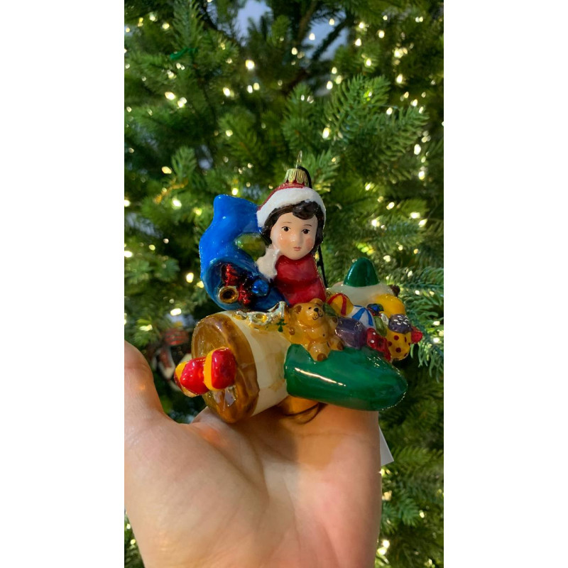 Санта на самолете 