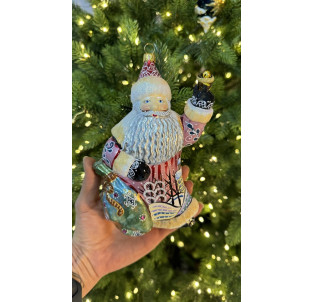 Санта с колокольчиком 